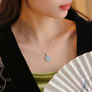 新中式蓝水翡翠佛公项链女2025新款爆款S925纯银吊坠轻奢小众配饰