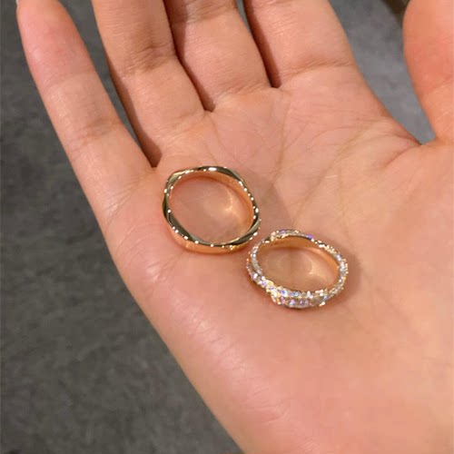 金色仿满钻莫比乌斯环戒指