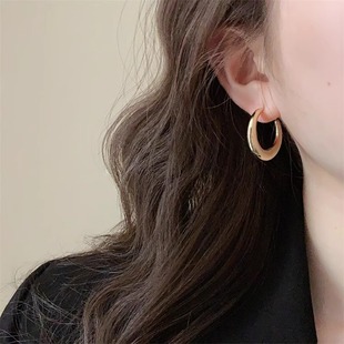 S925纯银月牙耳圈2024新款爆款轻奢高级感圆圈耳环女小众气质耳饰