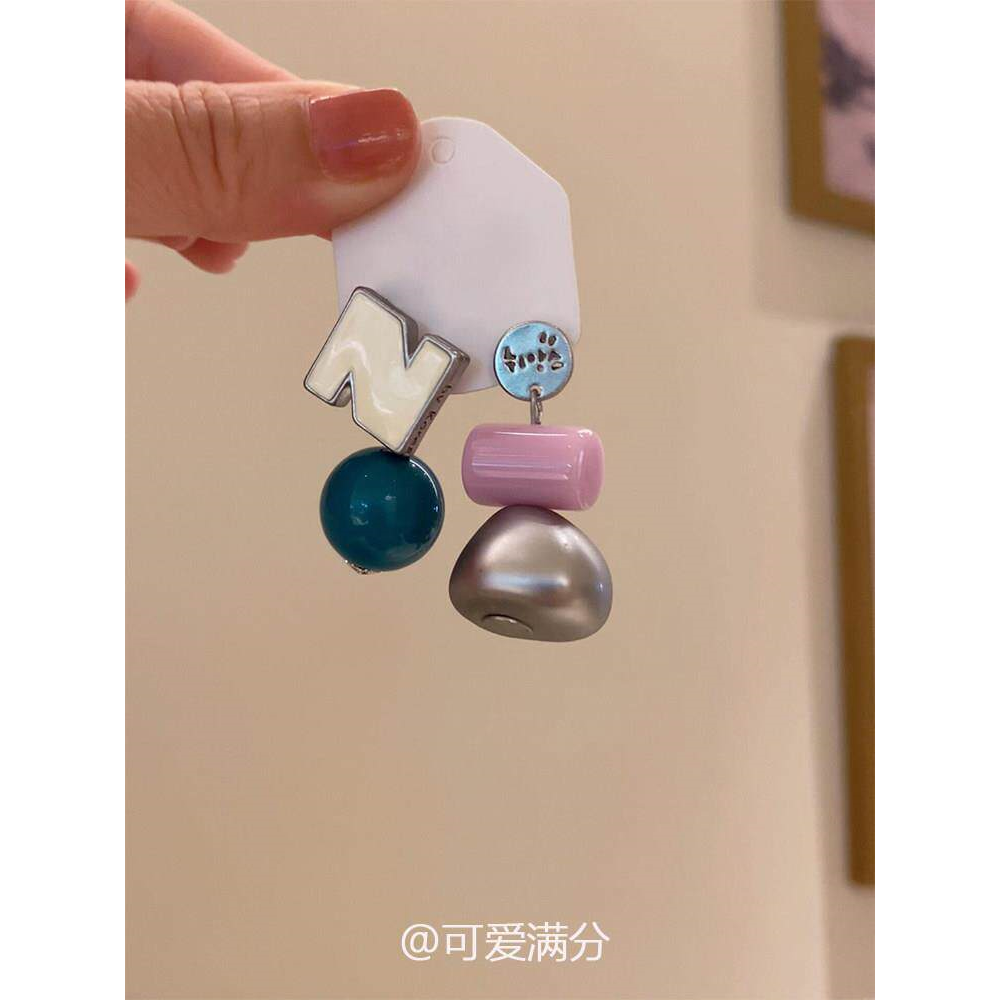 复古撞色几何字母不对称耳钉女2026新款轻奢小众设计百搭耳饰耳环