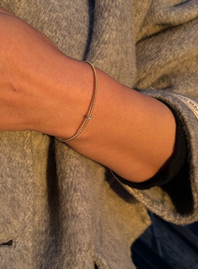 金色极细手镯女款轻奢小众设计感
