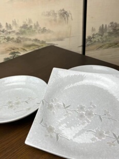 日本进口釉下彩高温陶瓷素白樱花太阳花深盘菜盘果盘西餐盘