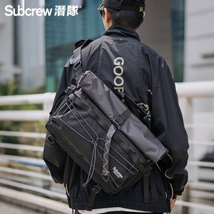 Subcrew机能风胸包男斜挎包大容量单肩包户外运动骑行包
