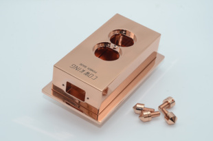 BASE POWER 2代 纳米紫铜 铜插座 COW 整体挖空2位电源排插 KING