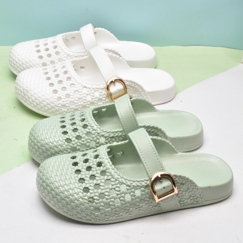 夏季女生包头洞洞可爱皮带扣镂空洞洞防滑软底塑料鞋女孩居家拖鞋