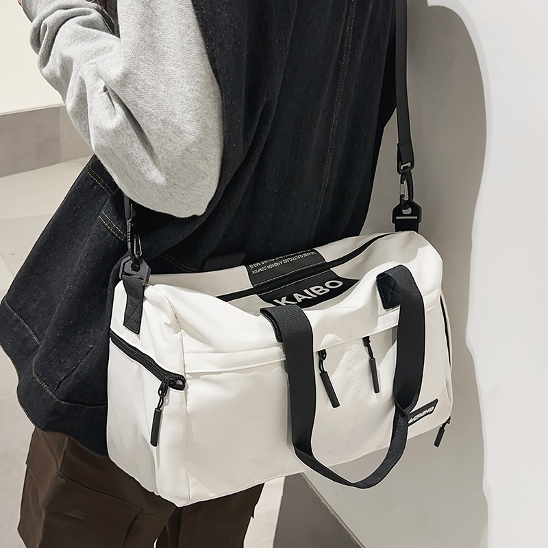 运动防水健身包男女旅行包