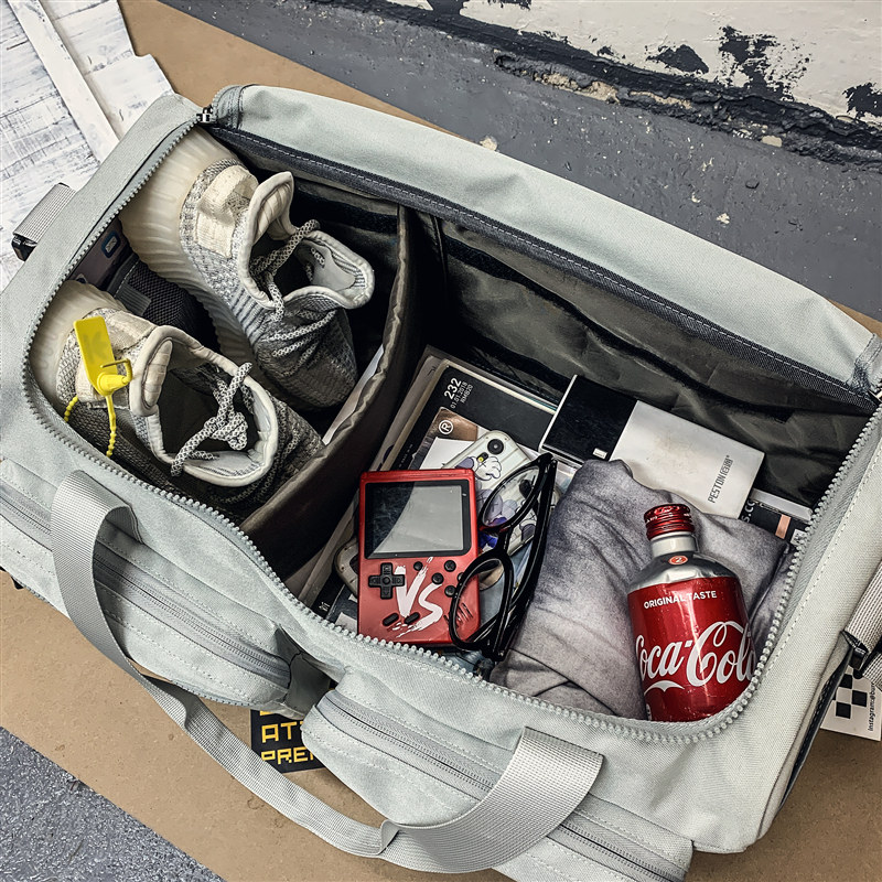 男士大容量便携训练休闲旅行包