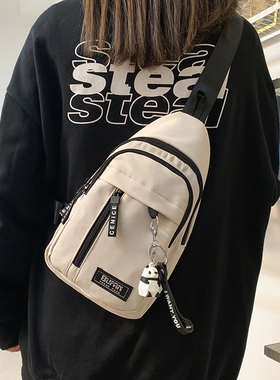 胸包男潮牌日系简约工装风斜挎包男士运动小挎包ins潮酷个性背包