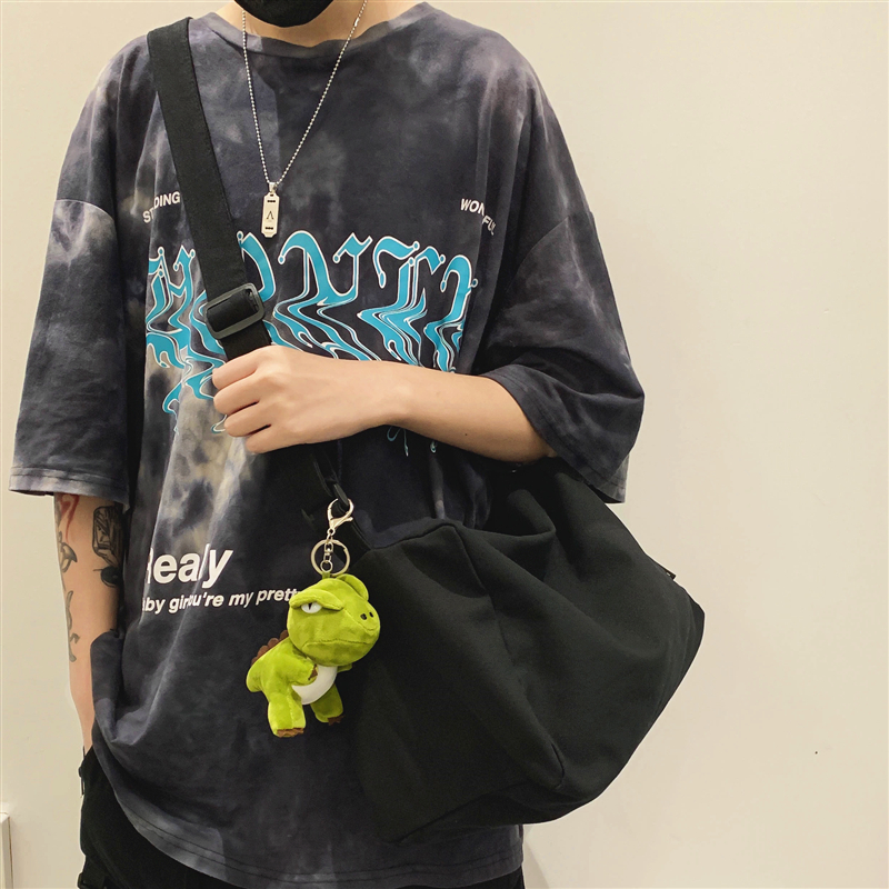 帆布包男斜挎包大容量纯色日系