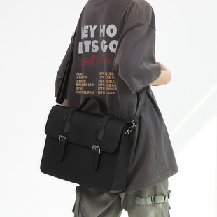斜挎包男小众多功能双肩包潮牌ins男士邮差包剑桥包女休闲单肩包