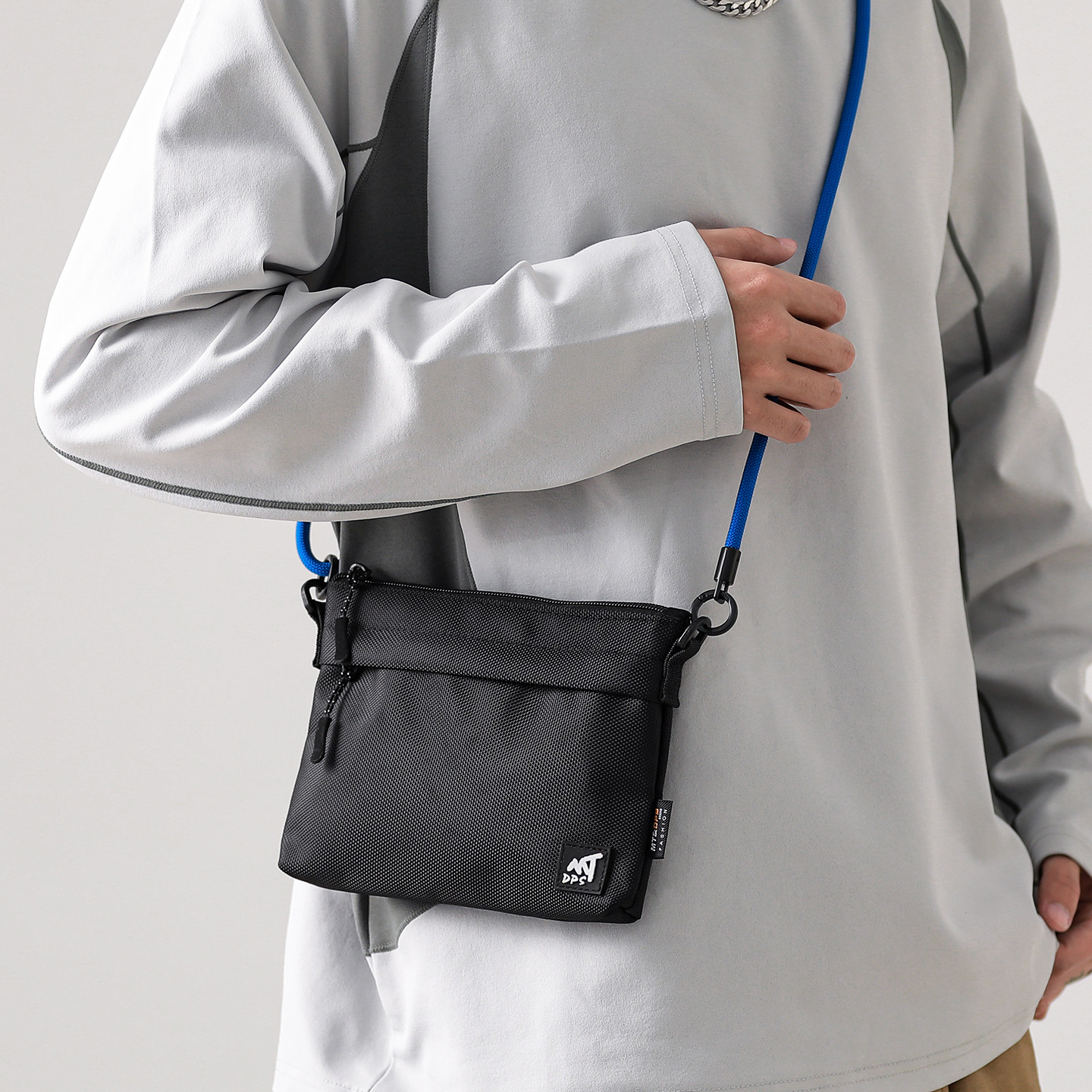 潮牌小挎包轻便通勤手机包迷你小包男款休闲单肩包中性风小背包女,箱包皮具/热销女包/男包,男士包袋,淘宝优惠券,粉丝福利购,淘宝优惠卷