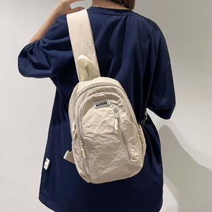 休闲胸包男款日系ins潮牌斜挎包运动骑行背包女生简约通勤单肩包