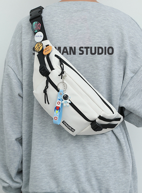 斜挎包男款潮流胸包小背包女休闲日系手机腰包男士ins潮牌单肩包