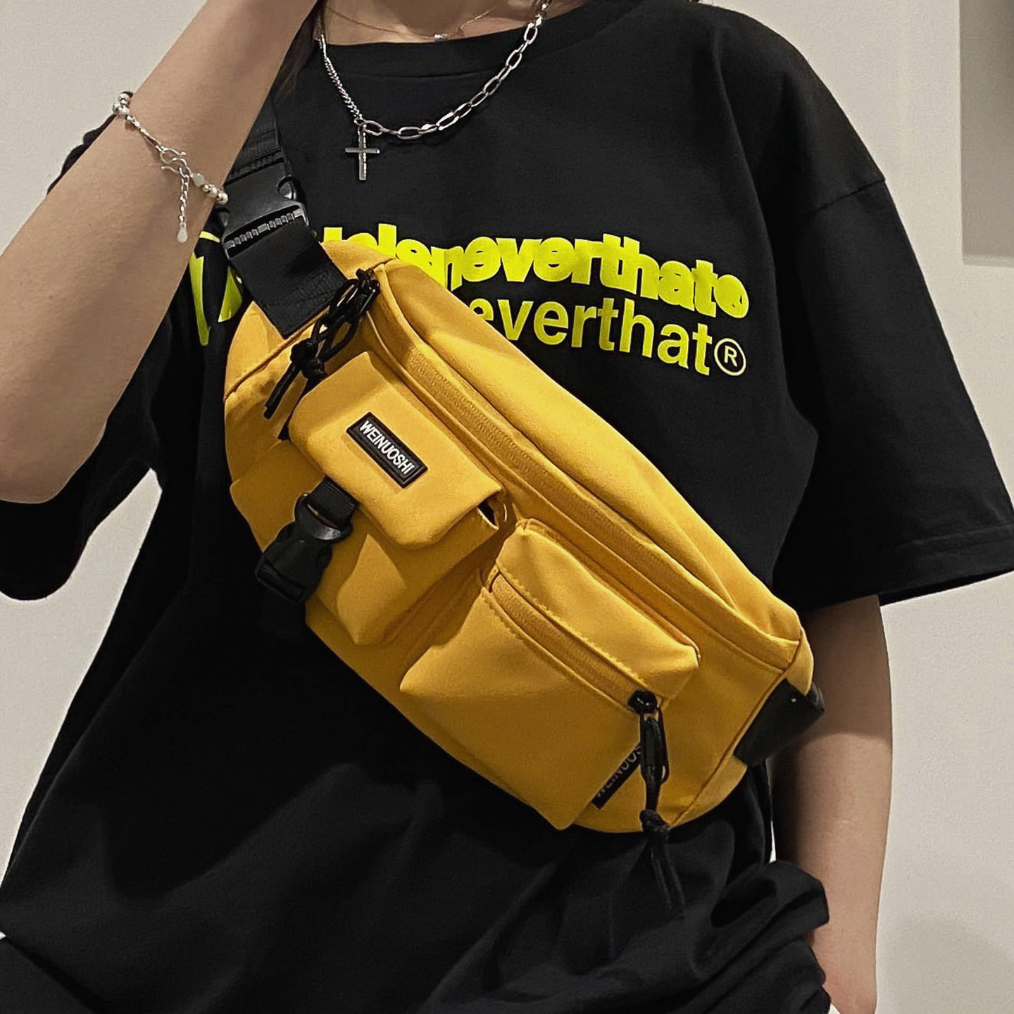 胸包男机能潮牌斜挎包工装包