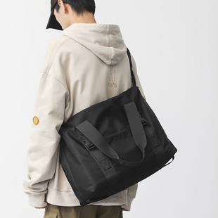 潮牌大容量健身斜挎包学生通勤手提包男女短途旅行单肩包工装日系