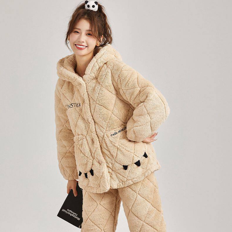 黛梦思珊瑚绒夹棉睡衣女冬季三层加厚加绒保暖家居服可爱连帽套装