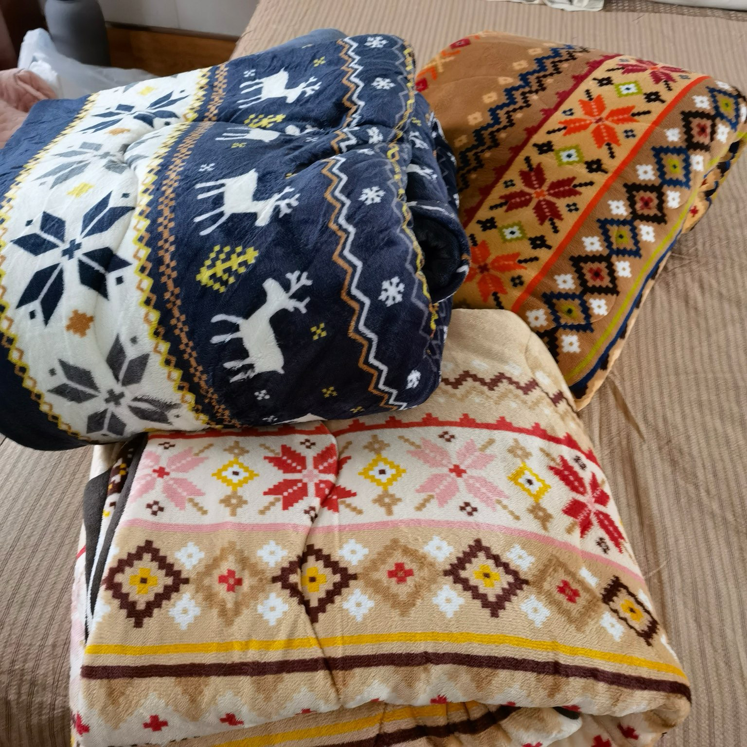 外贸尾单厚被子单人被芯保暖双面法兰绒双人冬季床褥宿舍可机洗,床上用品,化纤被,淘宝优惠券,粉丝福利购,淘宝优惠卷