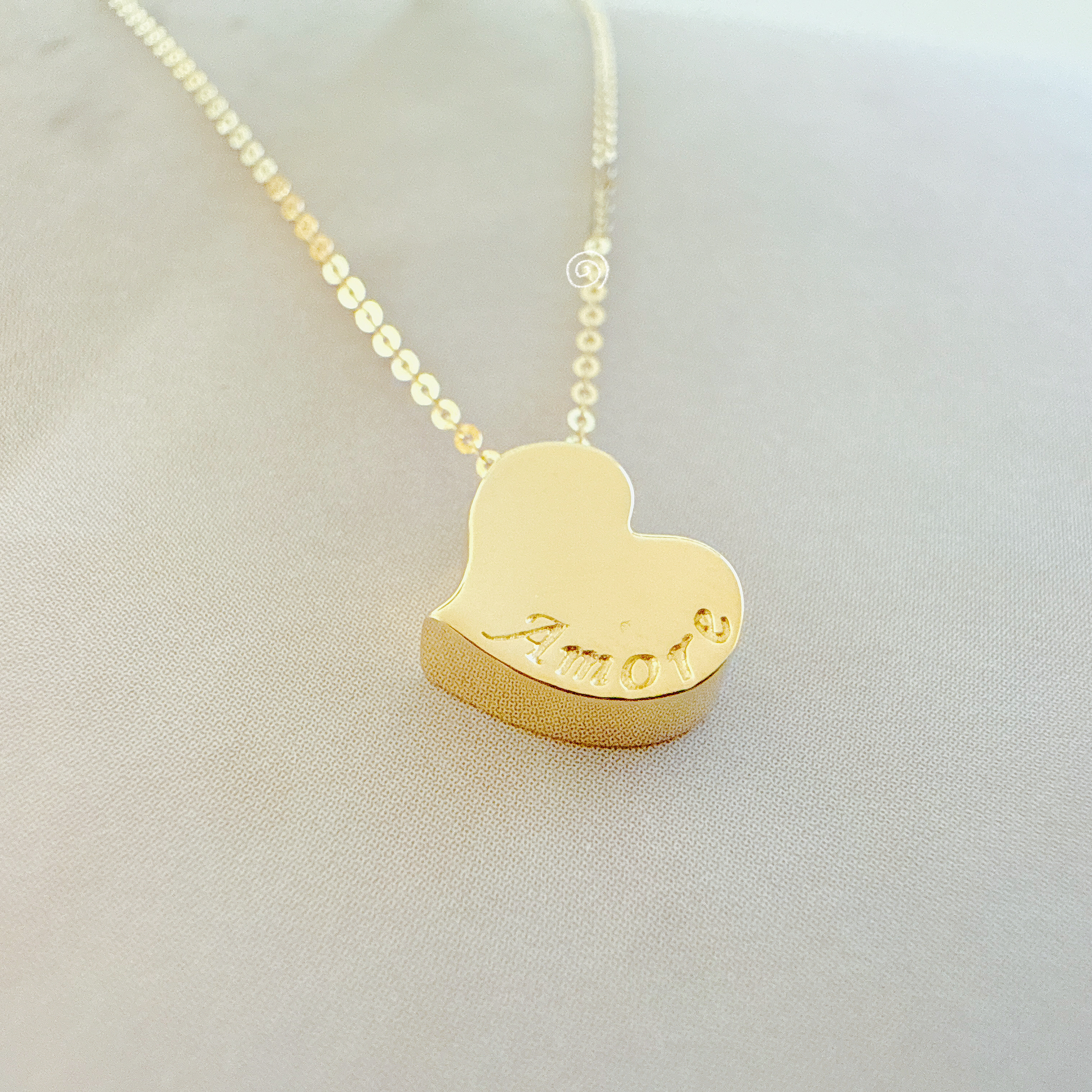 14K金爱心项链女款黄金心形吊坠锁骨链简约百搭颈链送女友礼物