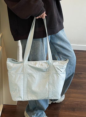 大容量轻便尼龙布多口袋设计手袋拒水托特包包女休闲健身通勤单肩