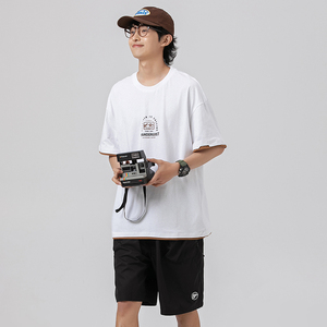 2026夏季新款男日系潮牌人文风景印花假两件短袖宽松T恤T822-F45图片