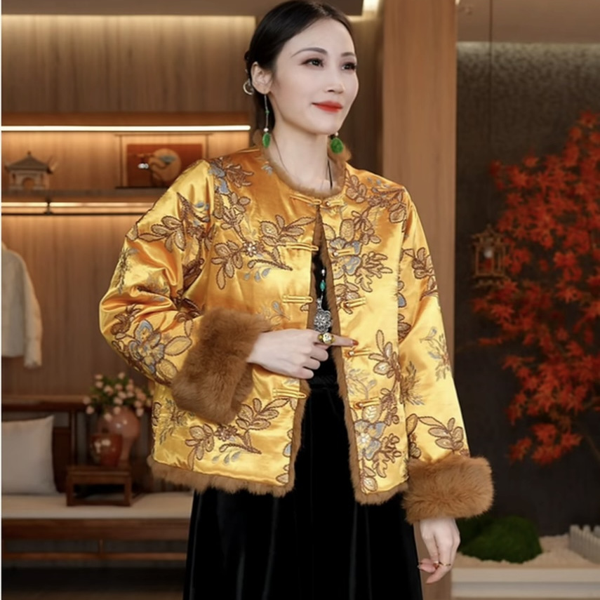 新中式国风重工刺绣双面穿毛毛外套女秋冬高级感百搭复古加厚上衣