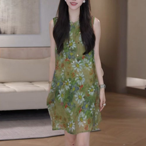 新中式国风高级感轻奢无袖连衣裙女2026夏季独特漂亮显瘦度假裙子