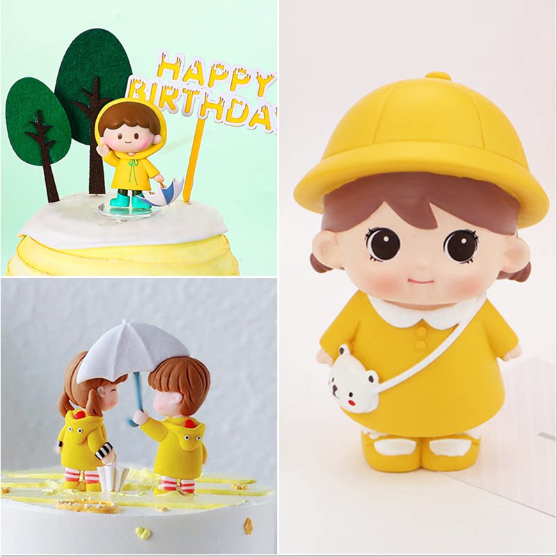 背包女孩黄帽子女孩可爱娃娃双马尾打伞小情侣雨伞雨衣黄衣女孩