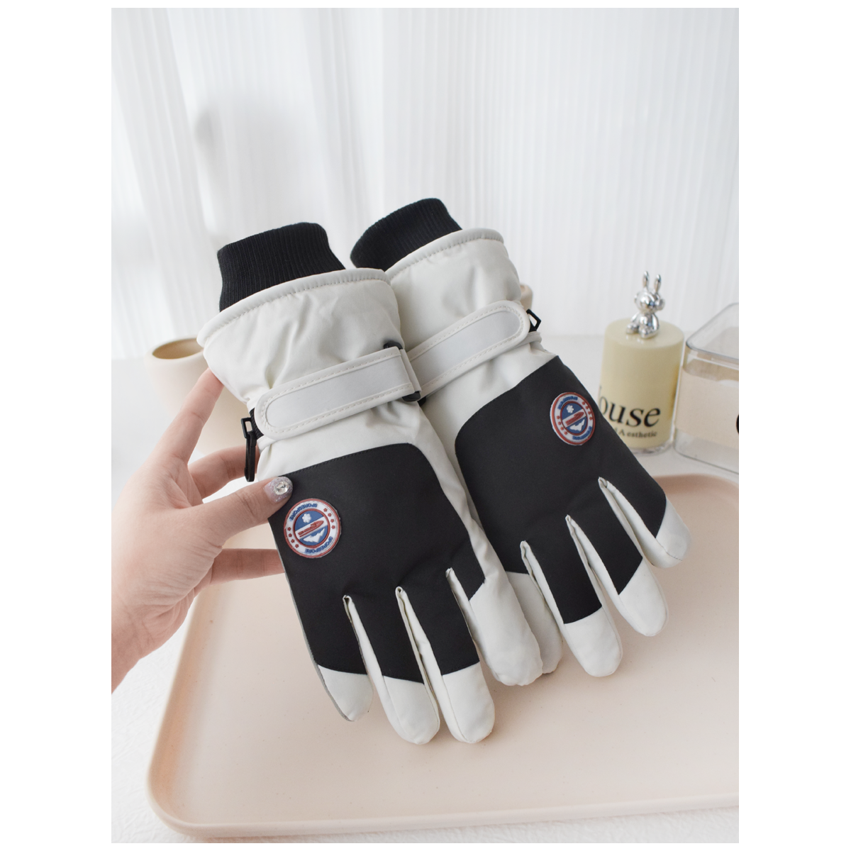 滑雪手套女冬季保暖米格丹顿