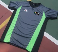 Летние черные этикетки без брюк и печатной версии брюк чрезмерны, но должны быть выбраны