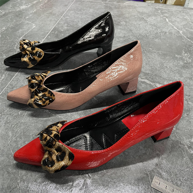 其他浅口粗跟中跟单鞋通勤