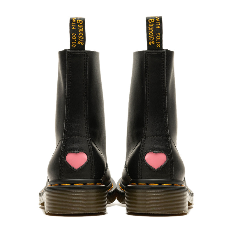 BOSITU【固特异工艺】爱心6孔8孔英伦风复古马丁靴/【爱心系列】在类目 女鞋, 靴子, 马丁靴中 - 来自Buy2taobao.com提供专业的淘宝代购服务