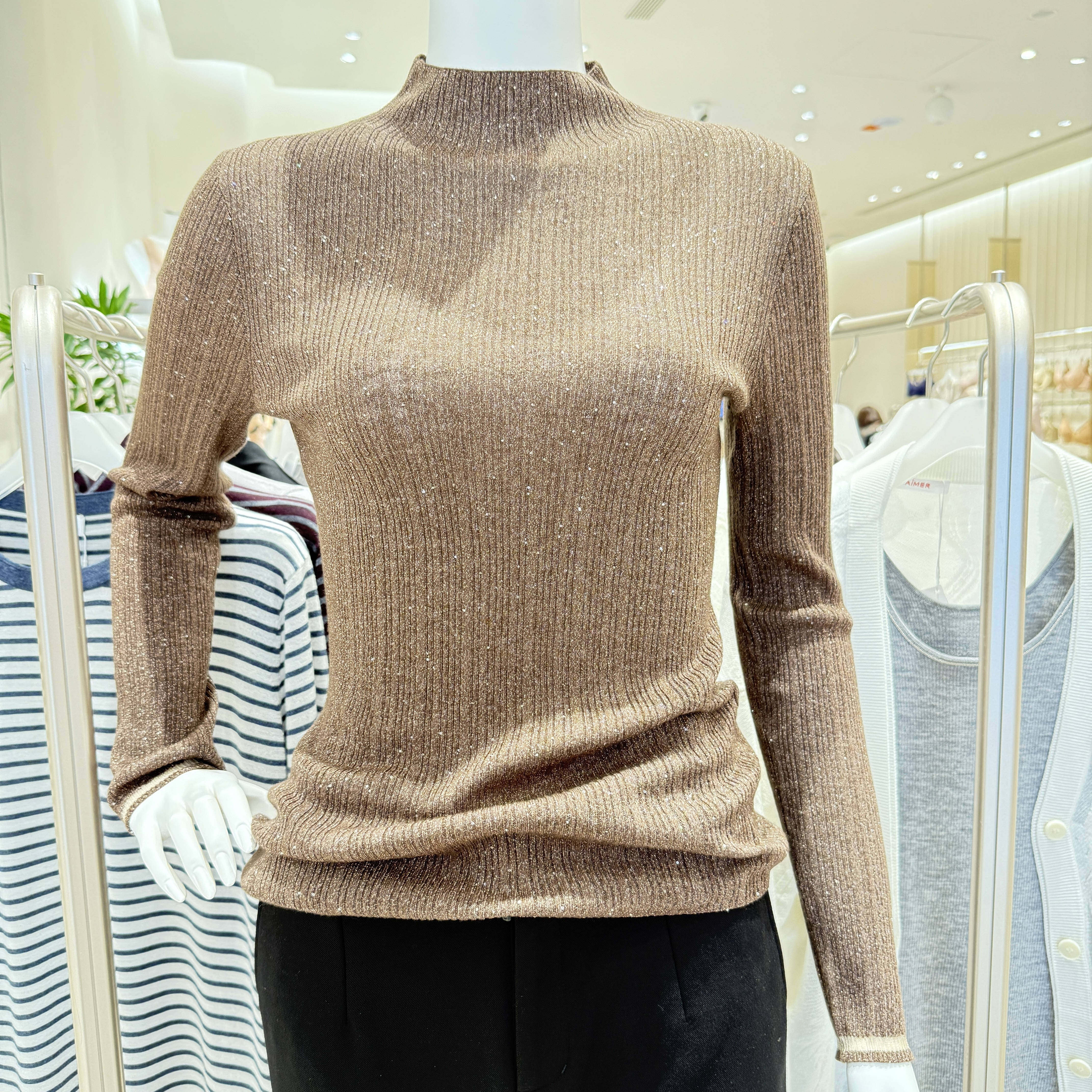 AM72B873爱慕25秋冬绵羊毛小立领打底外穿长袖上衣1299