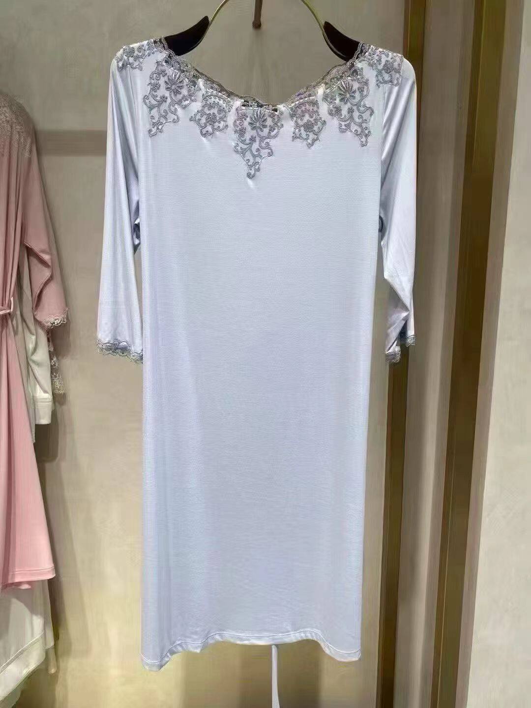 专柜正品LC44SC1 兰卡文 La Clover睡裙 女款睡裙家居170码3300