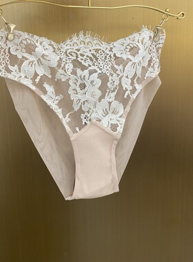 I.D.SARRIERI爱慕代理进口IDJ9305玫瑰庄园性感蕾丝巴西裤1480