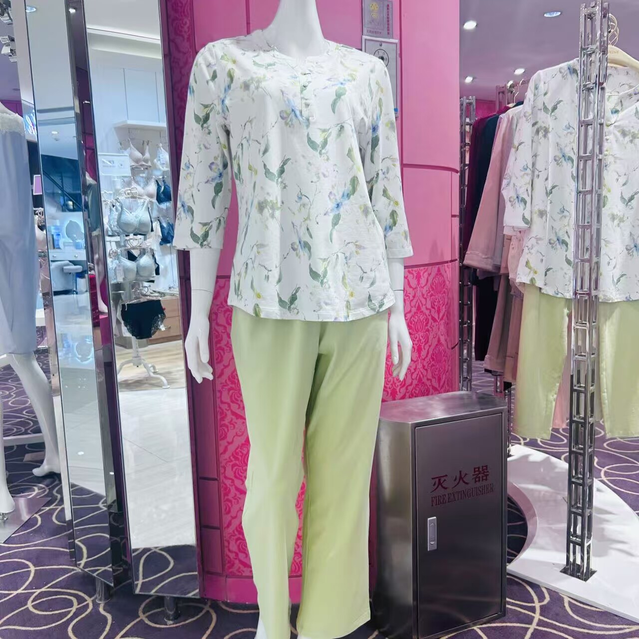 华歌尔25夏WD20J5棉质中袖七分裤亲肤舒适分体家居服699