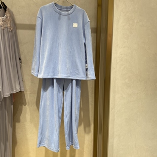 爱慕儿童AK143F851女中厚AK243F851男薄绒长袖 家居睡衣699 价 套装