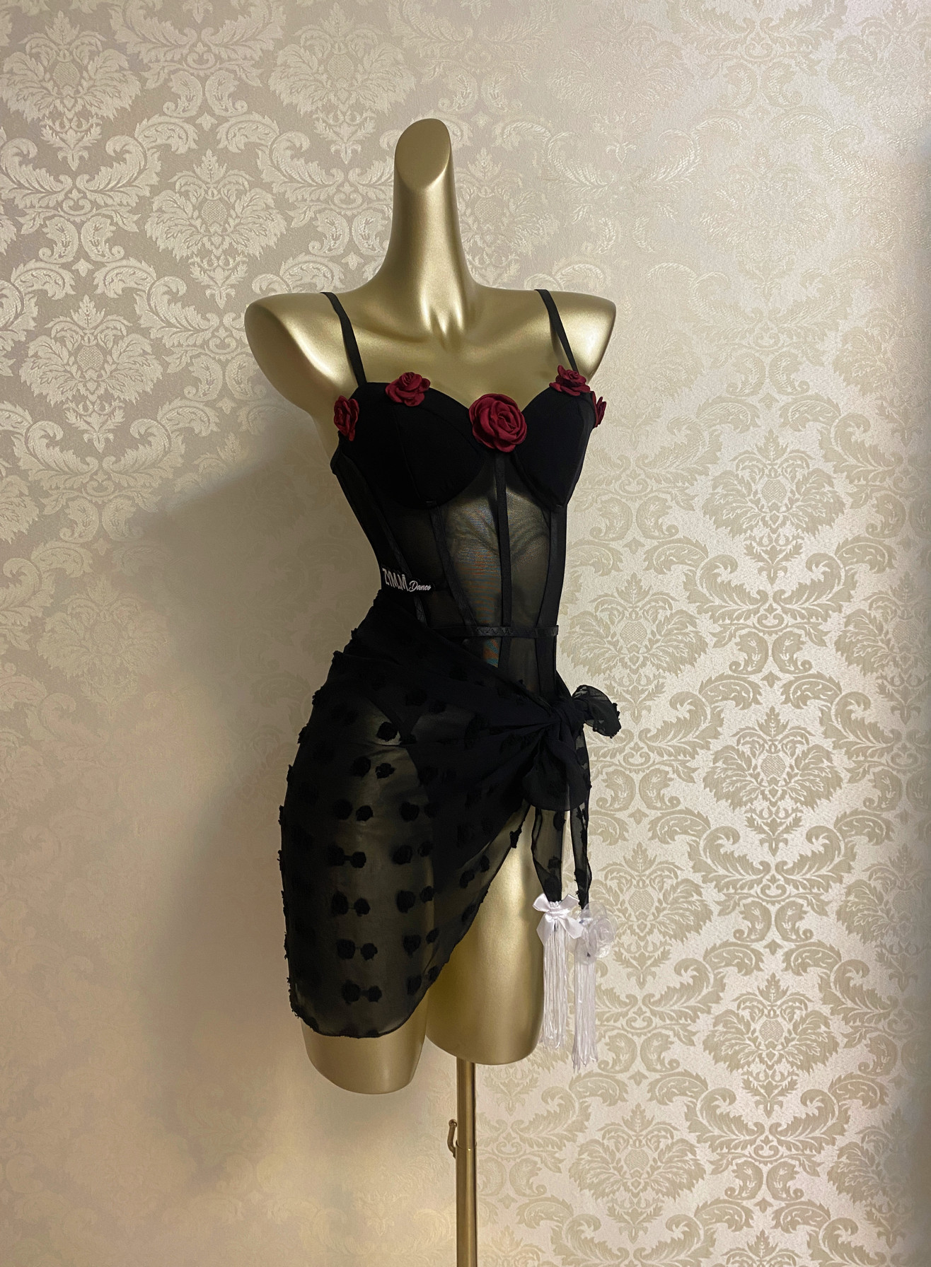 ZYMM舞服重工拉丁舞服花朵红玫瑰点缀吊带上衣网纱鱼骨体操服连体