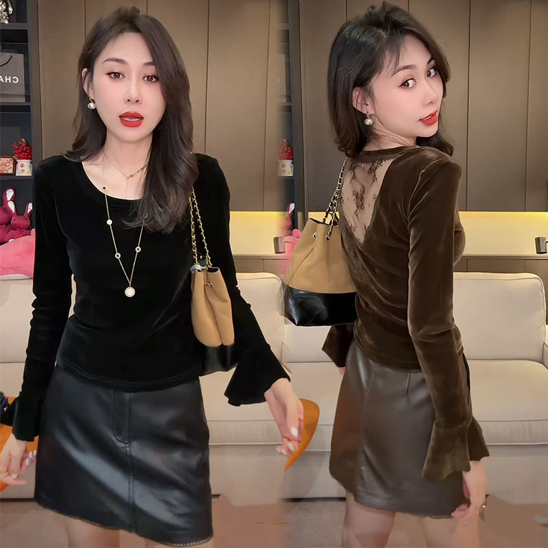 时髦t恤女2025秋新款气质显瘦蕾丝拼接镂空美背喇叭袖丝绒打底衫