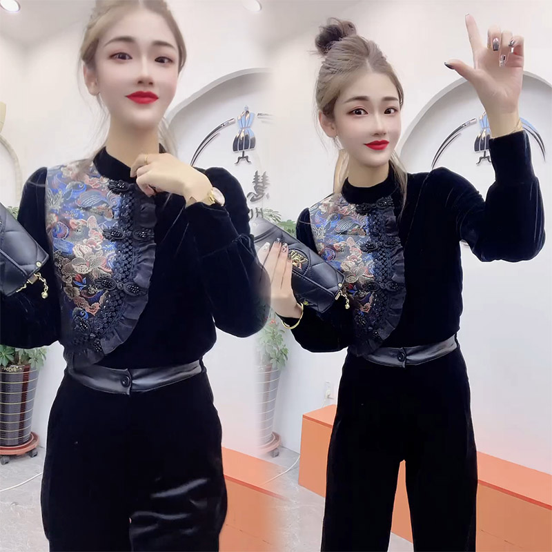 通勤不对称丝绒盘扣女立领打底衫