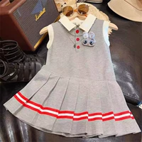 Кролик, юбка в складку