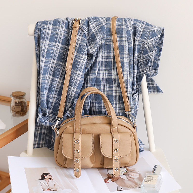 韩版休闲复古手提小方包女百搭质感软皮单肩法棍包小众简约斜挎包,箱包皮具/热销女包/男包,通用款女包,淘宝优惠券,粉丝福利购,淘宝优惠卷