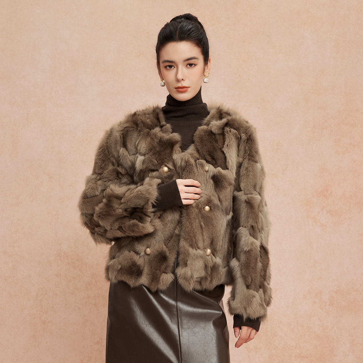 斯尔丽25冬季气质名媛小香轻奢狐狸毛女士甜美温柔时尚短皮草外套
