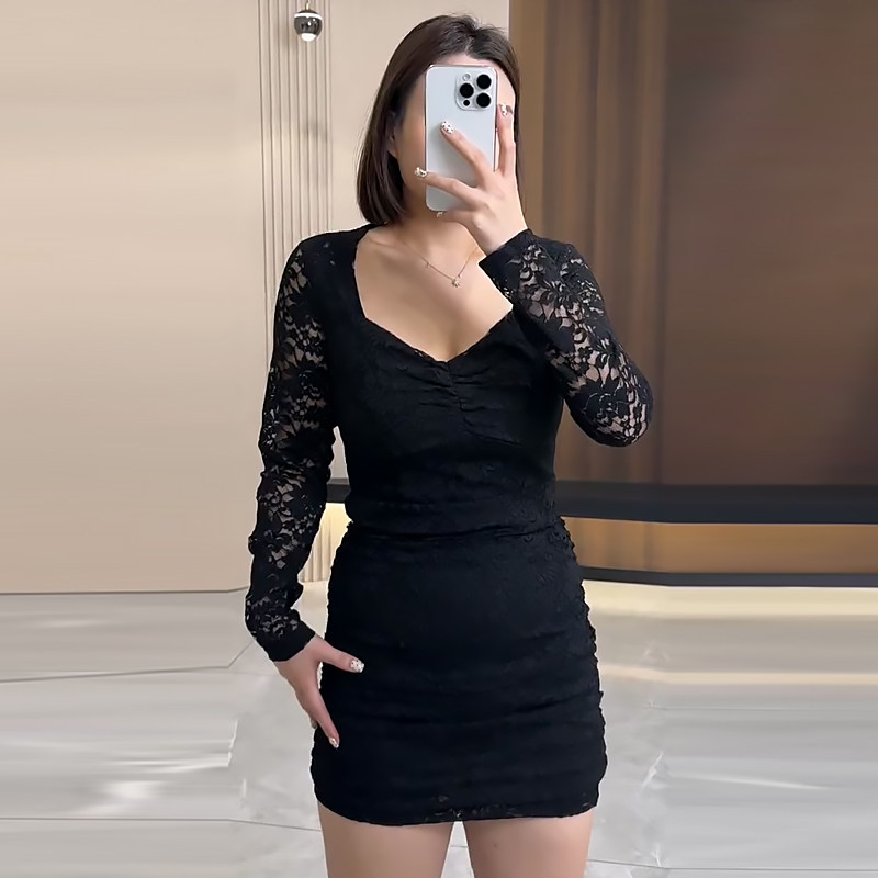 修身方领褶皱长袖蕾丝连衣裙女胖mm2026显瘦宽松大码春冬新款女装,女装/女士精品,大码连衣裙,淘宝优惠券,粉丝福利购,淘宝优惠卷