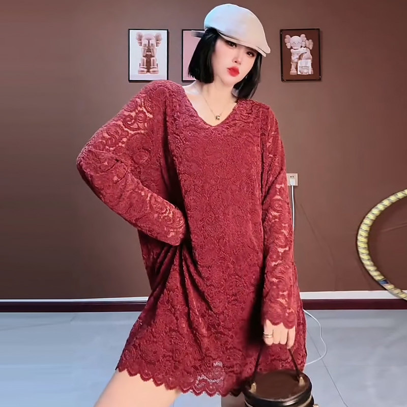 时尚V领蕾丝衫百搭长袖打底上衣