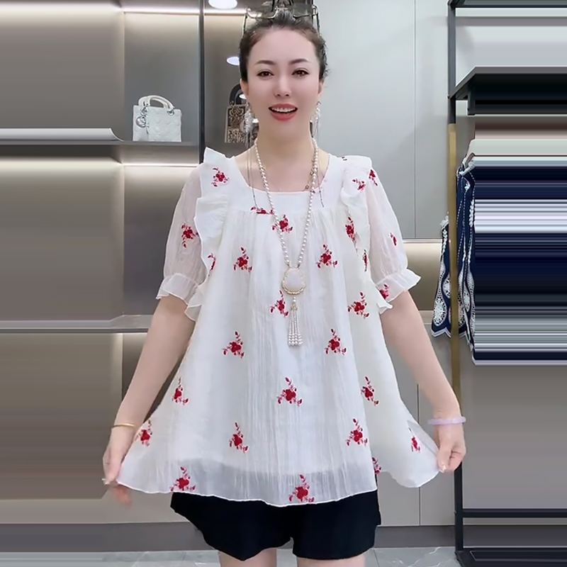 刺绣短袖上衣女花卉休闲T恤衫潮