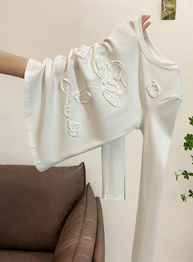 韩系白色立体花朵圆领长袖T恤女春秋气质休闲简约内搭打底衫上衣