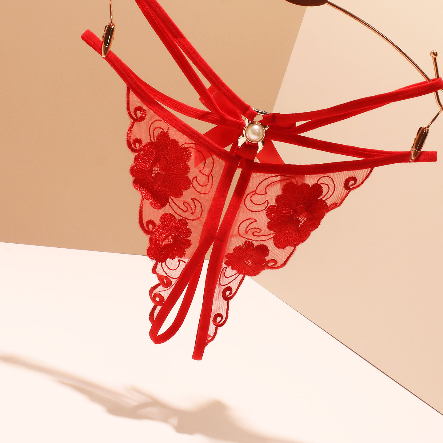 性感蕾丝刺绣开裆绑带丁字裤女款