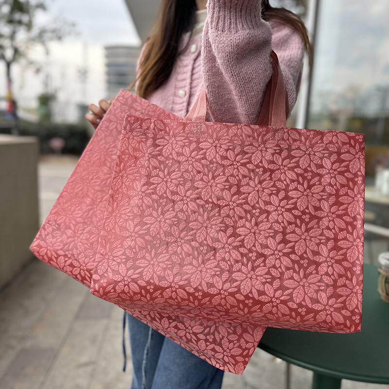 枫叶压纹无纺布服装店手提袋