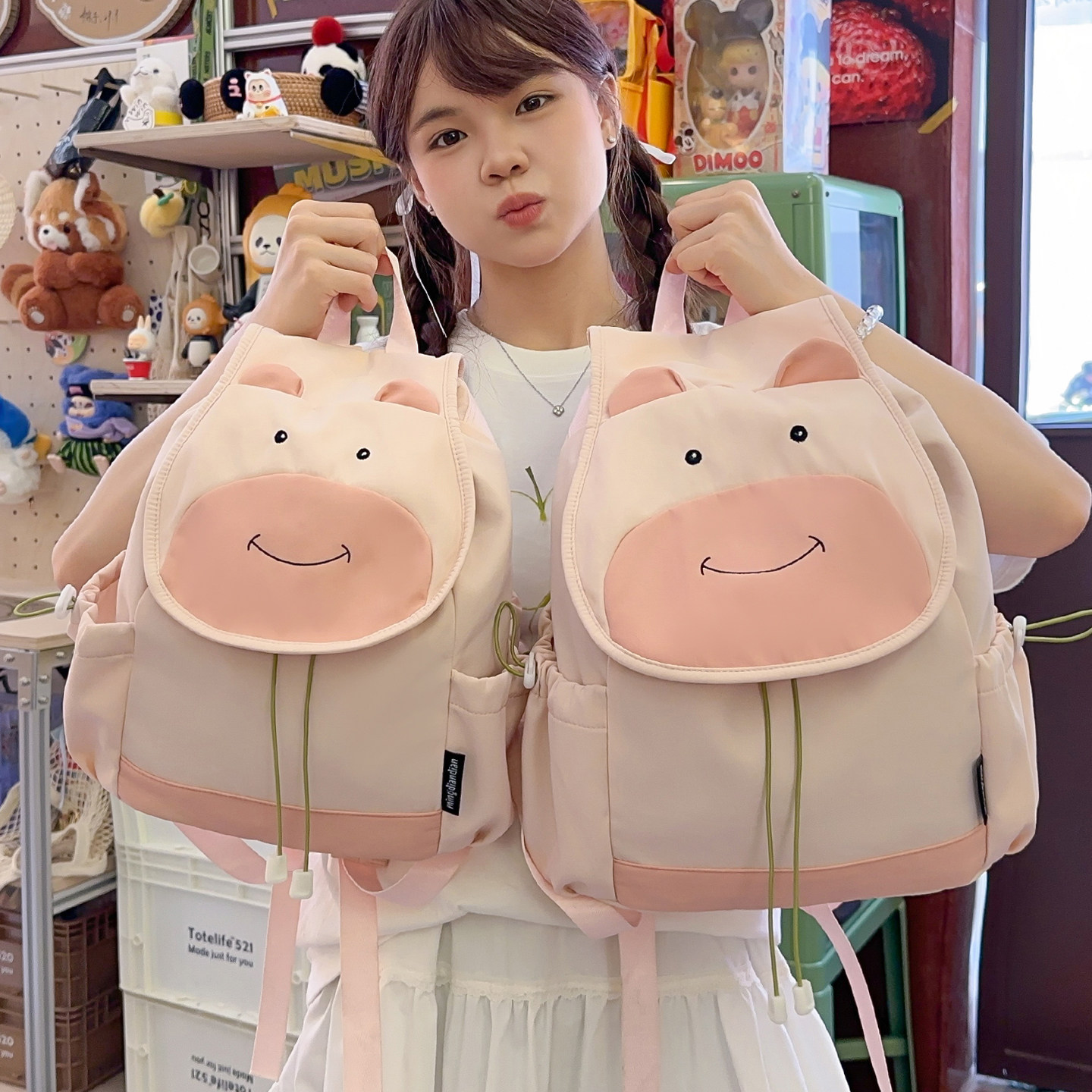 高颜值可爱卡通动物儿童书包女孩学生轻便上学双肩包旅游百搭背包