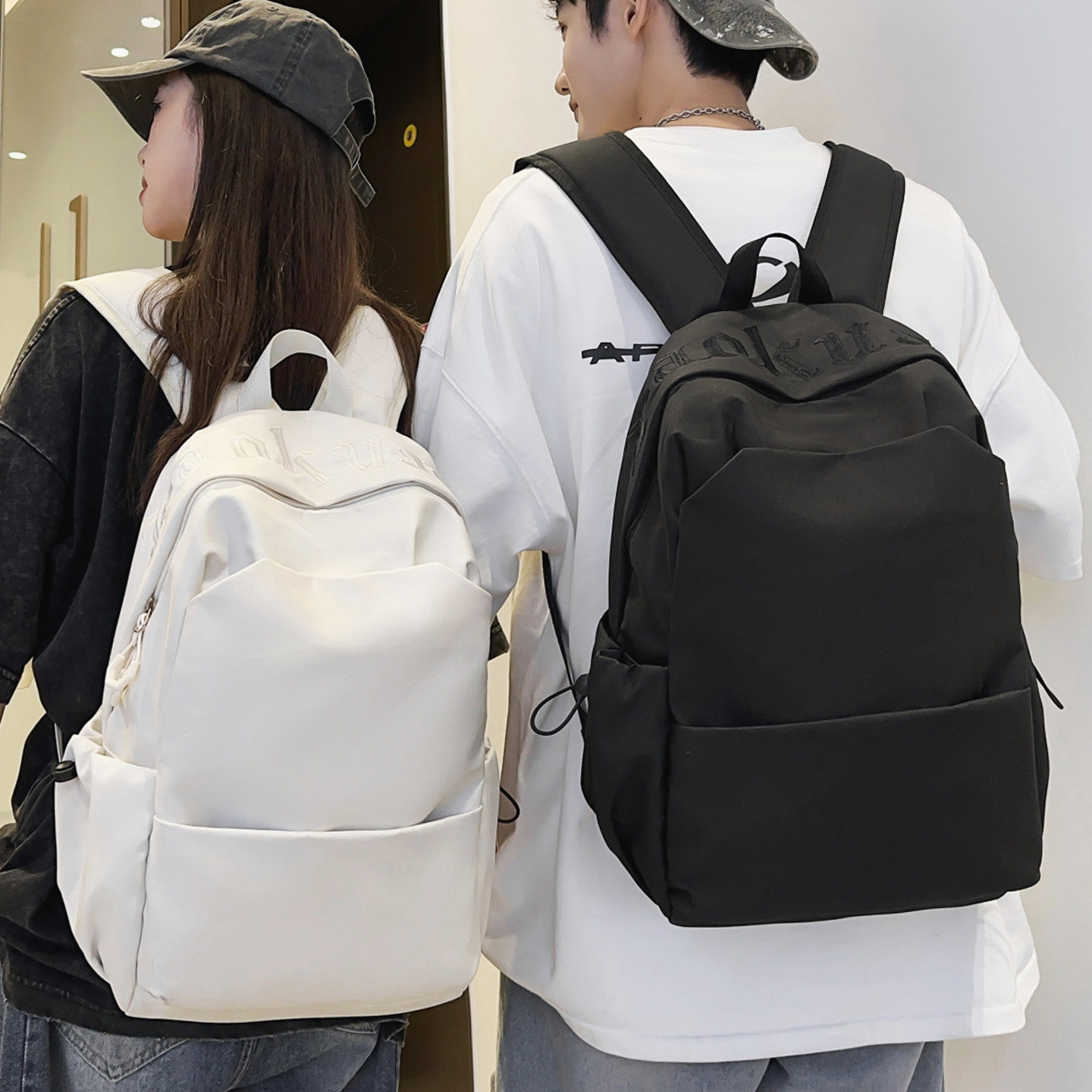 简约纯色大容量旅行背包初高中学生书包女2026新款大学生男双肩包